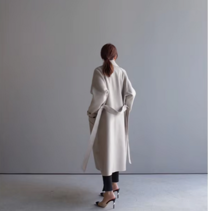Isaline | Manteau long en laine minimaliste et raffinée pour femme
